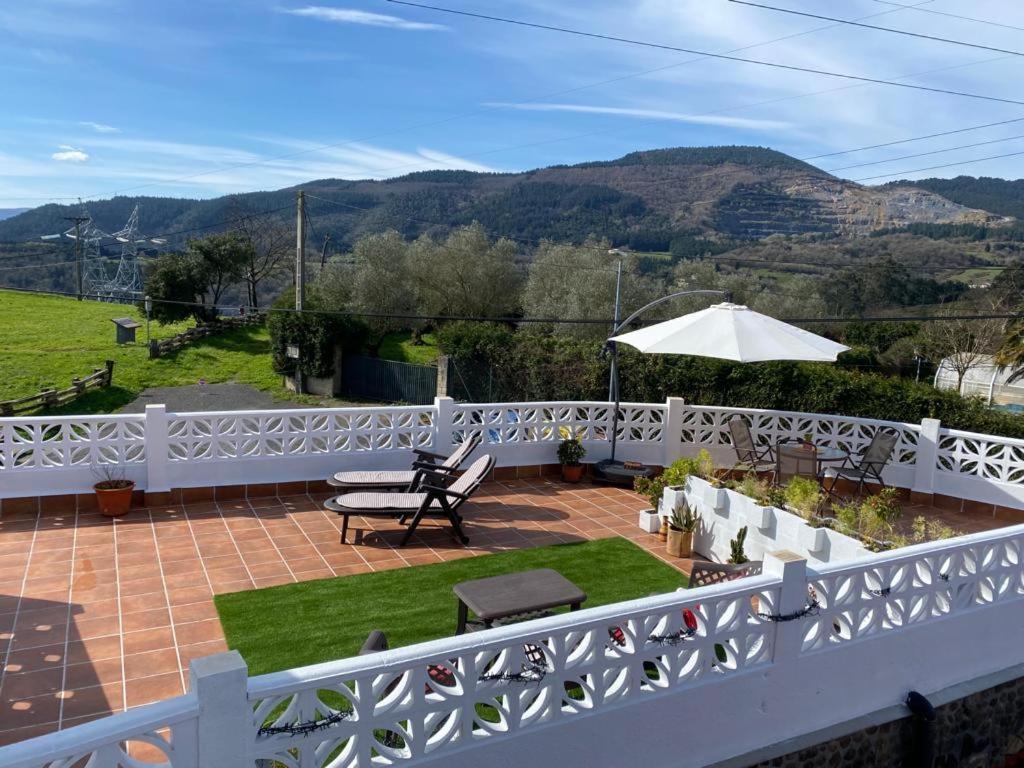 Apartamento Bilbo Near Atico Rural Con Terraza Basauri